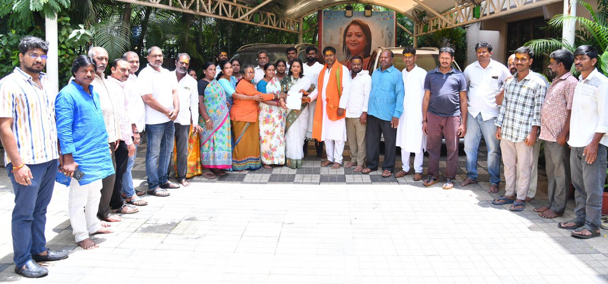 gadwalvijayainc's tweet image. We are committed to ensuring that land is allocated for the Peddamma Talli Temple in MLA Colony Banjara Hills. It is unacceptable to hurt the sentiments of local devotees and residents. The removal of Ammavaru’s idol after its installation is deeply unfortunate, especially…