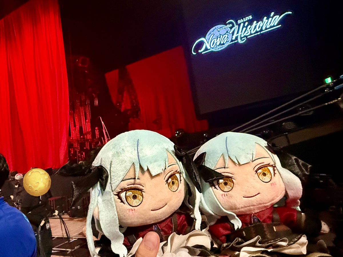 New_Edne's tweet photo. 約1年前アニサマでムジカに出会い…
狂わされ…
ついに本日は最前列へ招待いただきました…

最前列は命が削れた
神が、騎士が近すぎる
演奏捌きが、表情が、肉眼で鮮明に。

何より本能で身体が動く

昨日の10倍跳ばされ
昨日の10倍狂わされ
昨日の10倍演奏に浸らされ

#AveMujica
#NovaHistoria_DAY2 https://t.co/5H8bLlmDgL