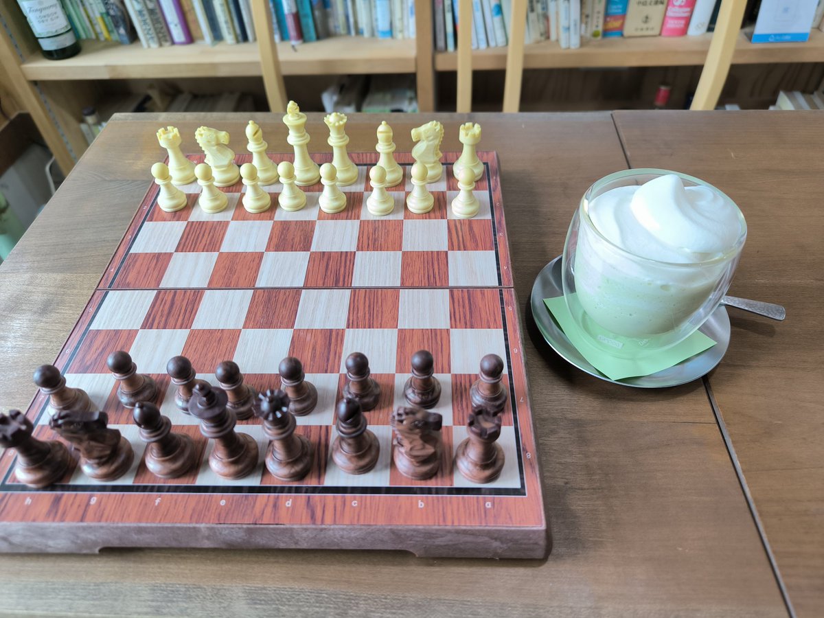 chipstar6856's tweet image. 本日は飯能チェスクラブへ。オシャレなカフェでチェスを楽しんで来さました。
