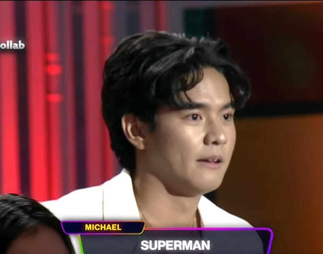 supremocutie's tweet image. game face mode                      nalaman na tama ang sagot

MICHAEL READY 2RUMBLE
#RainbowRumbleCollab