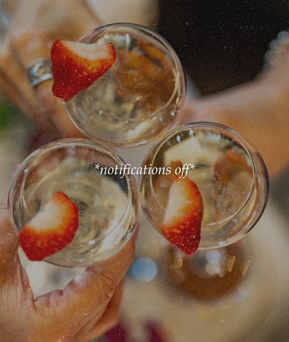 killasheehotel's tweet image. 💼 OOO and loving it ✨ Stress? What stress? 🌸 Your weekend alter ego has officially arrived at Killashee—where tranquility takes centre stage and the real you gets to breathe!

#Killashee #GirlsGetaway #WeekendUnlocked #OutOfOffice #Getaway #Naas #Kildare