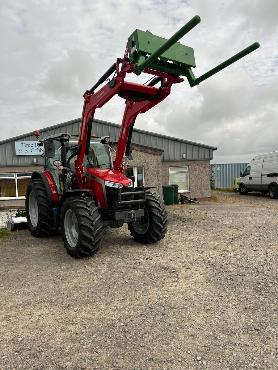 Tiree Show Recap 🤩
Our Sales Director Jim Steel headed over to Tiree Show this week and what a great time he had! It was a great day for meeting with customers and showcasing our Massey Ferguson Loader tractor with Major Cyclone and McHale Bale Grab.