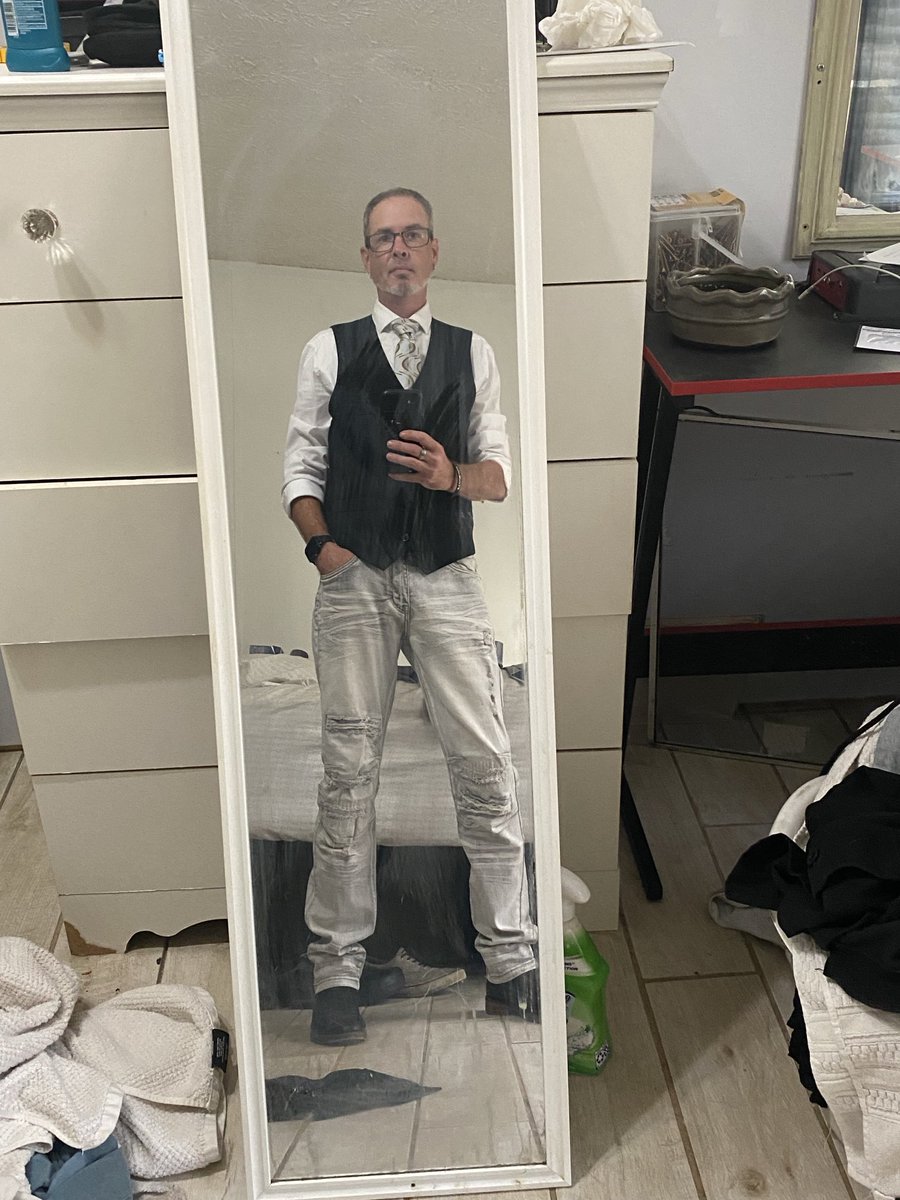 Newly single, would you talk to me?