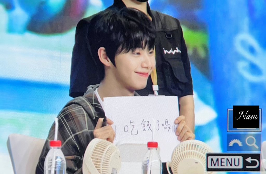 wooanii's tweet image. 𝐩𝐫𝐞ㅣ250727 팬싸
배고파…

#아홉 #AHOF #서정우 #SEOJEONGWOO
#정우 #JEONGWOO