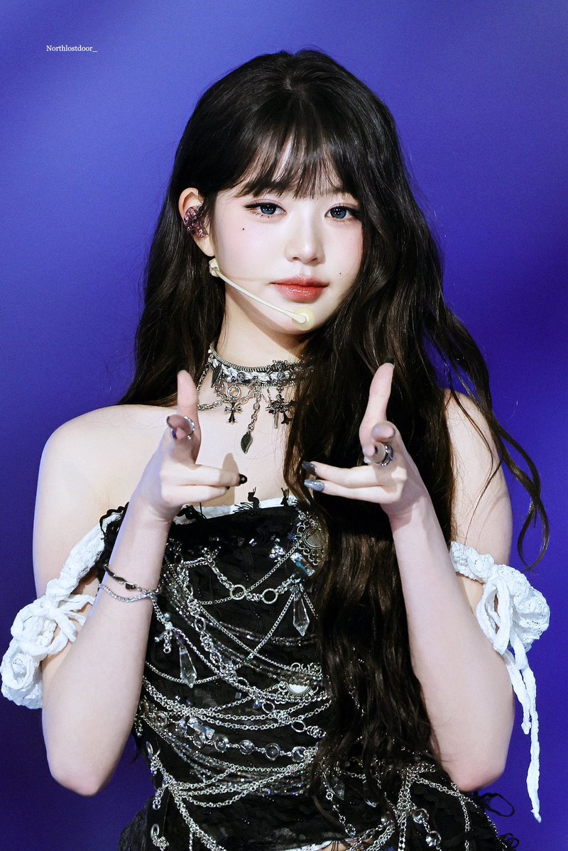 nyaong209's tweet image. ✨250726 장원영 렌즈 정보
👀lenbling big pureble ocean blue