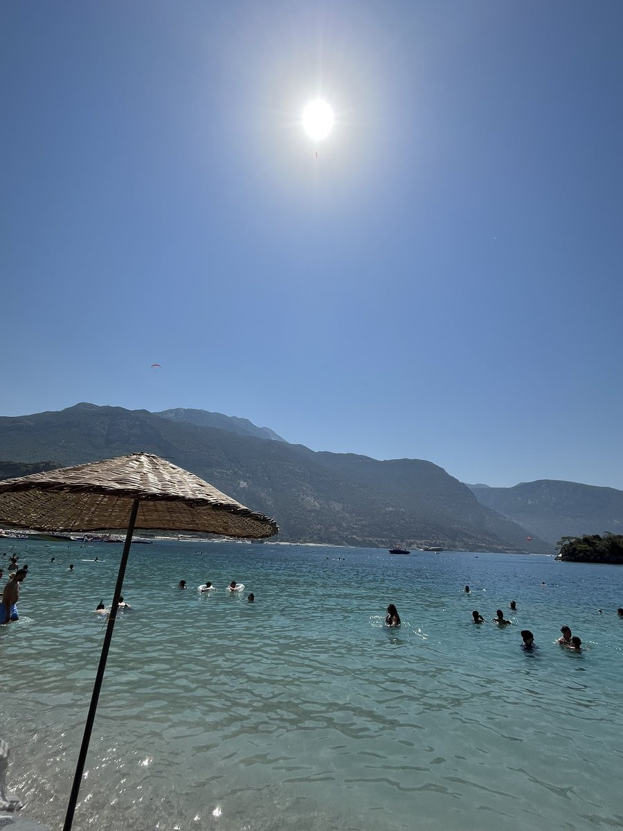 Tatilde değil memleketteyiz çiçem 🫠🤪#ölüdeniz