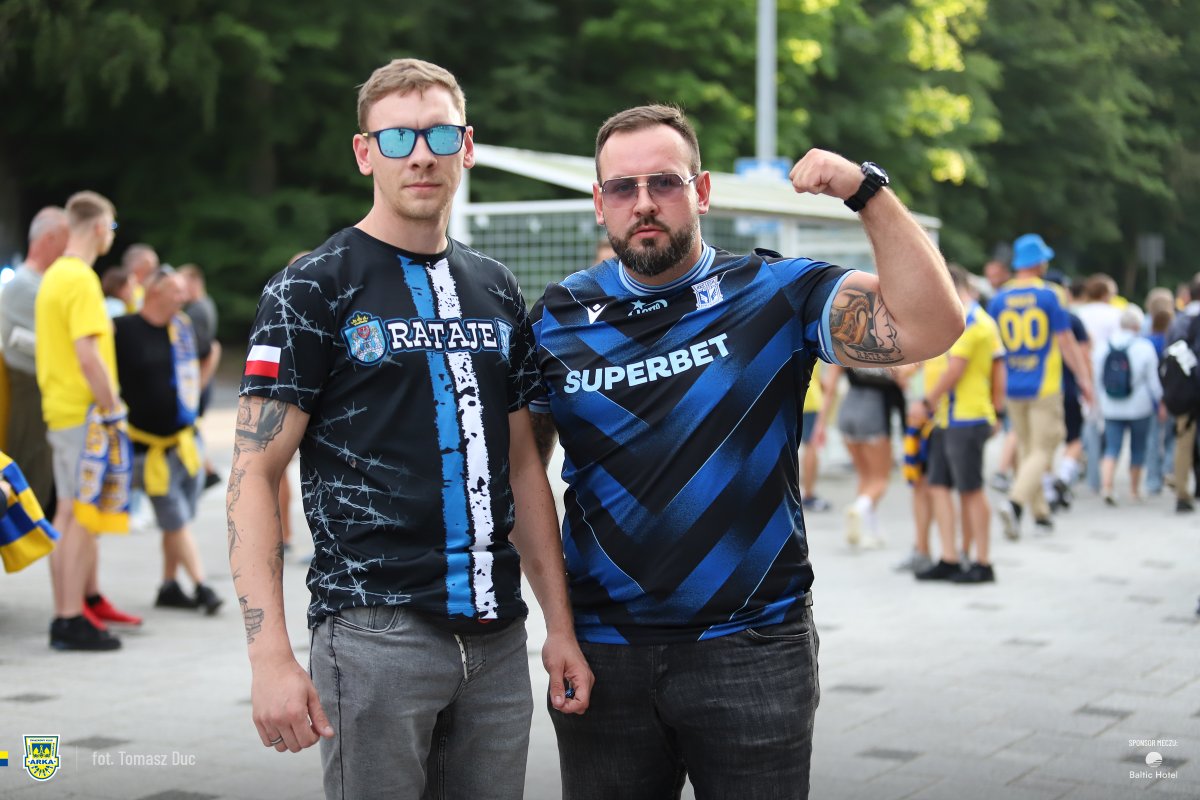 ArkaGdyniaSA's tweet image. Hej, @LechPoznan, dzięki za wsparcie w piątek i gratulacje za +3 wczoraj! 👏😎