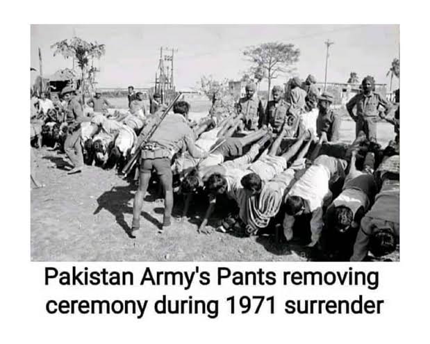 JamesBond_124's tweet photo. @ruhi_7532 @BlocRebelion @HPhobiaWatch World Famous Pant removing ceremony of Porkistanis #93KSurrender 🤡🤣 https://t.co/b9CyKHTo0o
