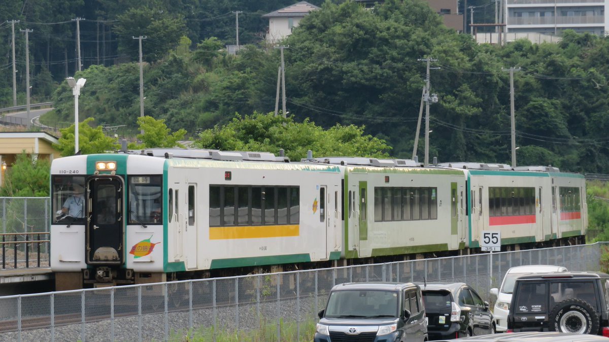 getureigo's tweet image. 臨時列車が珍ドコ編成でやって来た