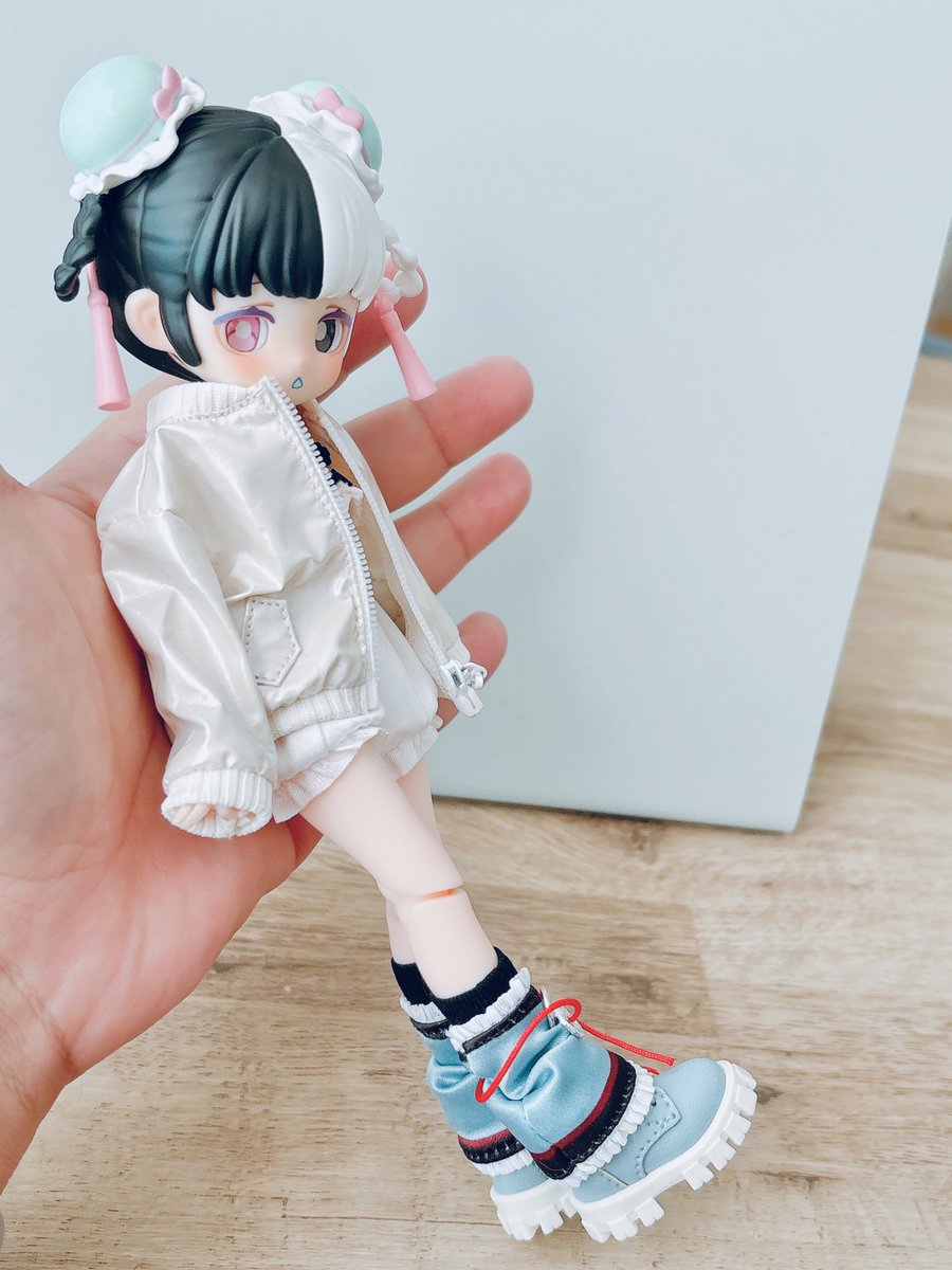 yaz_emwi's tweet image. 昨日 @Shelly_Coco_ さんで購入した白ブルゾン、シチリアちゃんが着れるよ〜と展示してあったけど電子ペットボディ(自由主张)にもぴったり。買う前に試着させて貰えてありがたかった🙏