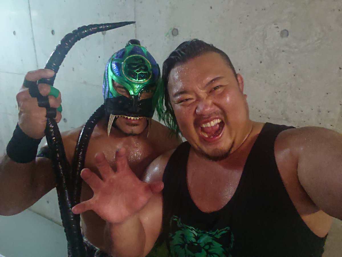 oneshoulder_k's tweet image. 本日の大阪プロレス終了ー!!
暑い中ご観戦いただきありがとうございました❗
第1試合、全力でプロレスを楽しんでました!緑人コンビまた是非やりたい!緑人トリオも・・・トリオとなるともう1人はあの方しかいないでしょう🤔
HUBさん、ありがとうございました!
#大阪プロレス
#mo_pw
#緑人