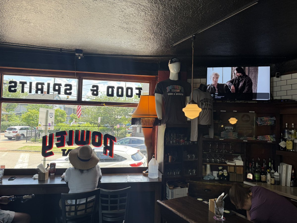 SkrticX's tweet image. Stopped by The Rowley Inn, one of Cleveland’s oldest spots, open since 1906, for brunch in Tremont. Chatted with Joe Buildt, a proud Old Brooklyn resident and former Velvet Dog staffer. He’s got a WMMS tattoo honoring his great aunt Betty Korvan, a true Cleveland radio legend.