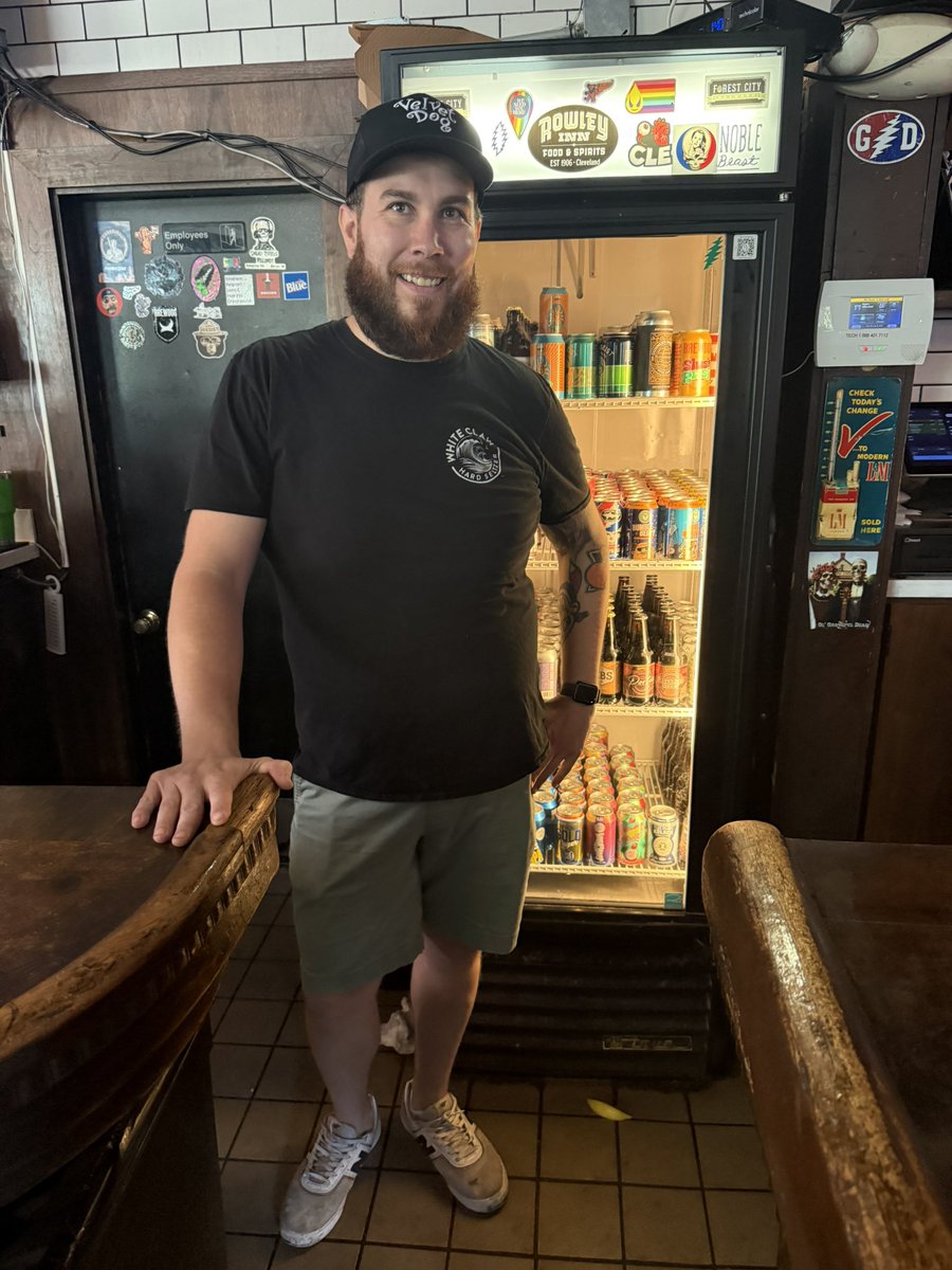 SkrticX's tweet image. Stopped by The Rowley Inn, one of Cleveland’s oldest spots, open since 1906, for brunch in Tremont. Chatted with Joe Buildt, a proud Old Brooklyn resident and former Velvet Dog staffer. He’s got a WMMS tattoo honoring his great aunt Betty Korvan, a true Cleveland radio legend.