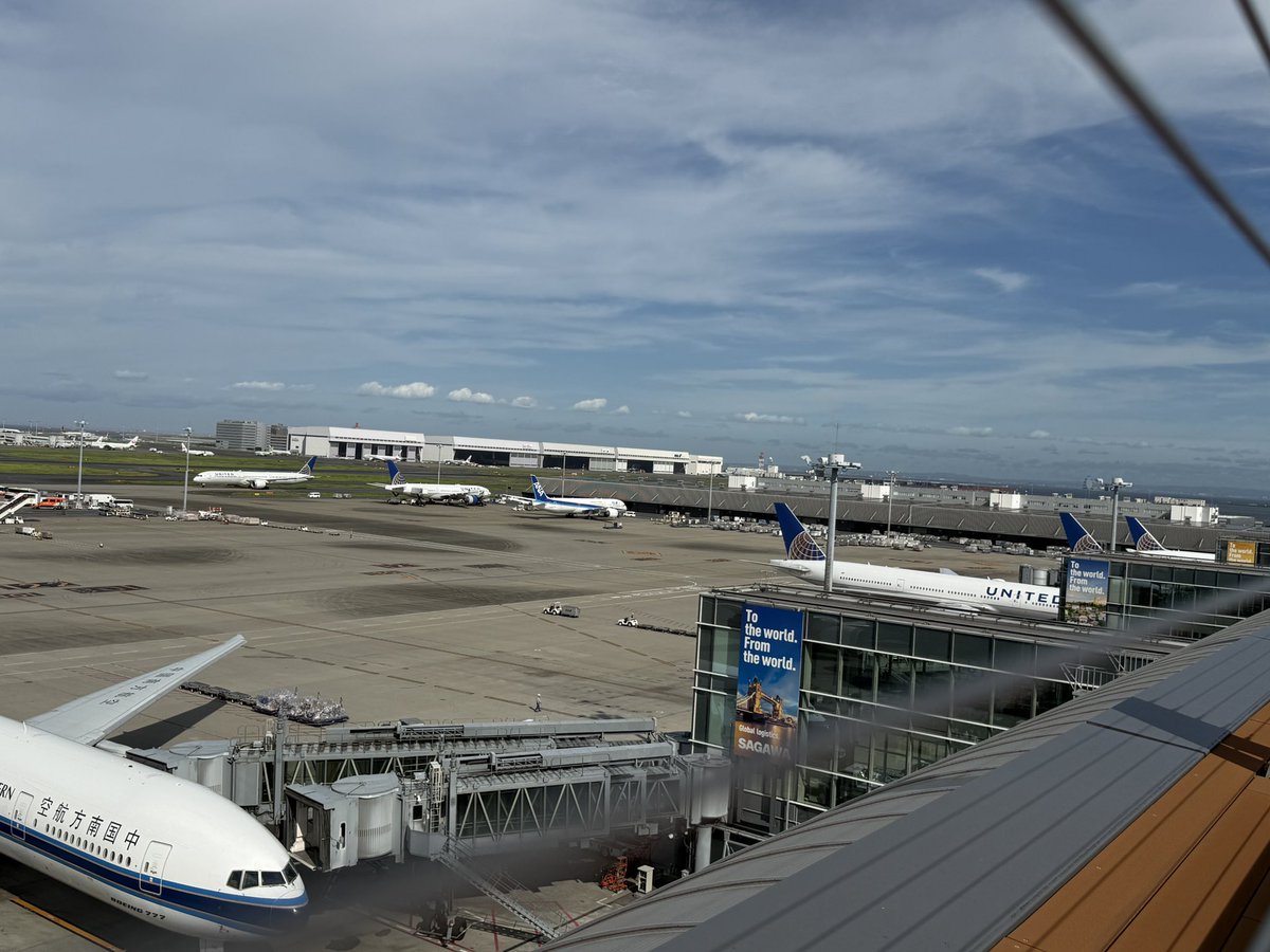 UAよく見たら旧塗装5機もいた
この会社塗装変える気あまりないのか笑