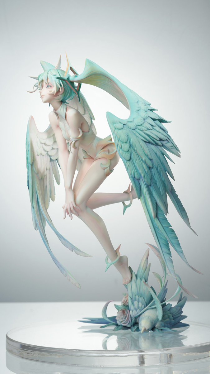 this aurora:miku ver. garage kit figure by 云念白 is a holy grail