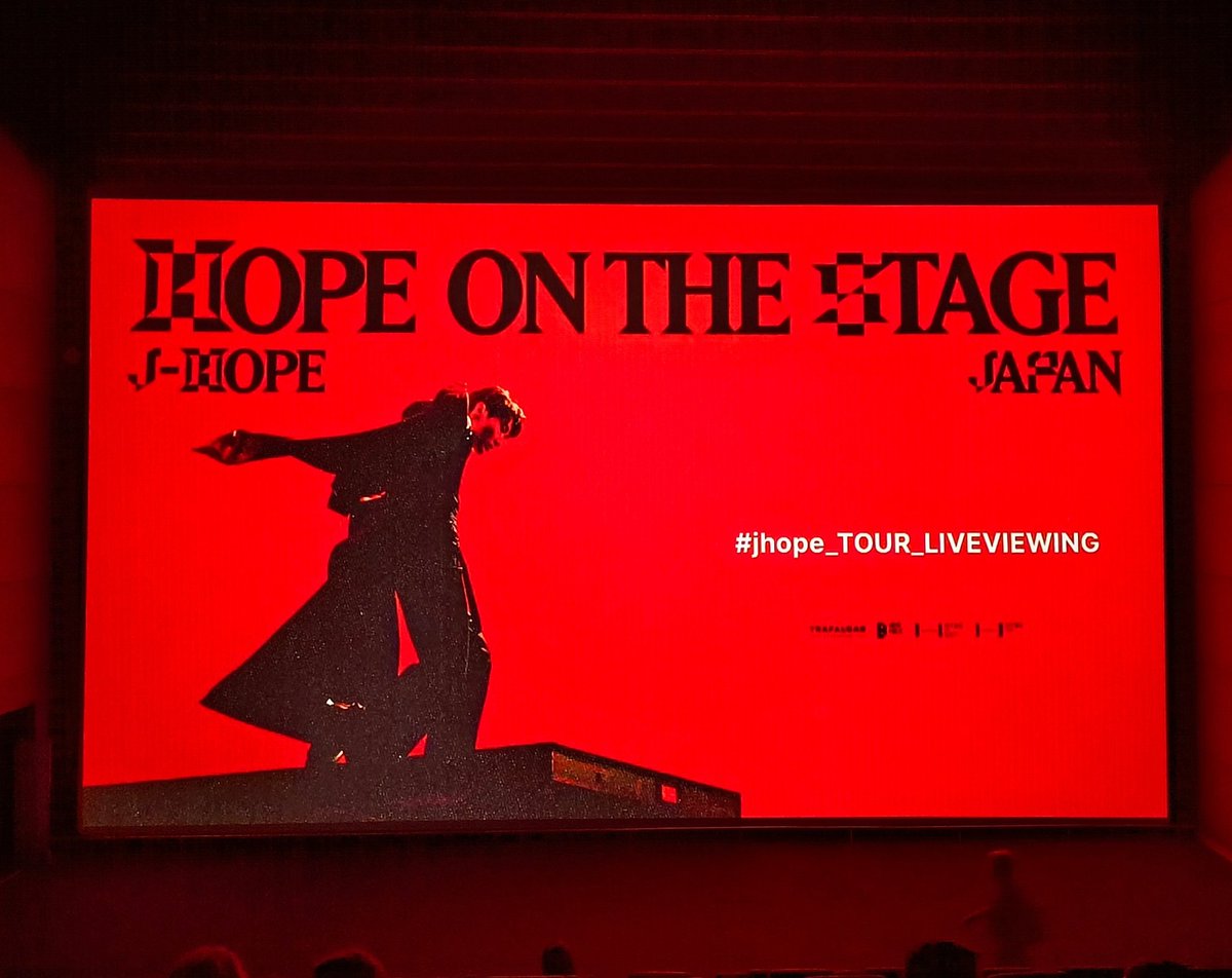 AlwaysMusic5's tweet photo. ✨ Hope on the Stage ~ Japan ✨

~ with @Aune_Darkmochi

#OneMonthAgo #Streaming #Live #Concert #HopeOnTheStage #Cinema #Friendship #Together #JHope #BTS #Army #Music #Japan #Osaka #JHopeHOTS #BTSxArmy https://t.co/xkupP6Dk4P
