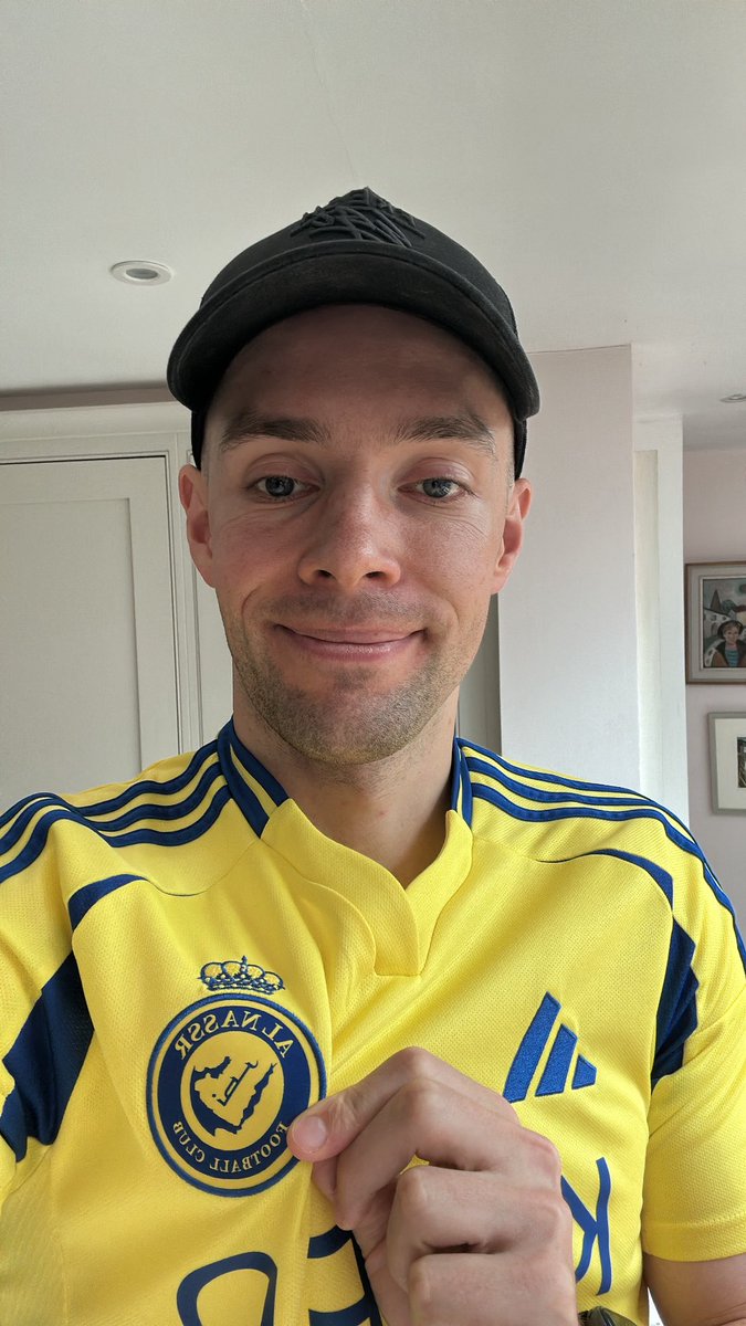 charliepatrick0's tweet image. Morning ☕️
Chelsea need investigating how do they keep getting away with this 😂😂