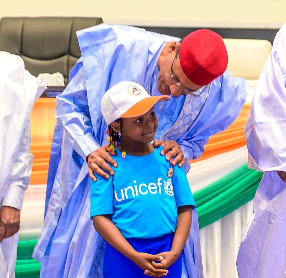 ighazer's tweet image. #Niger 📖 "L'homme est le capital le plus précieux. Investir dans l'éducation, c'est investir dans ce capital."
Président de la République Mohamed Bazoum
