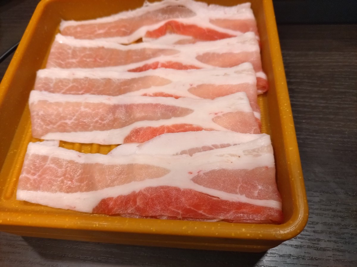 help3313's tweet image. お先に宴させていただきますね！！

いざしゃぶ葉！！

肉はしゃぶ葉にありｳｵｵｵｵｱｱｱｱ\( &apos;ω&apos;)/ｱｱｱｱｱｯｯｯｯ!!!!!