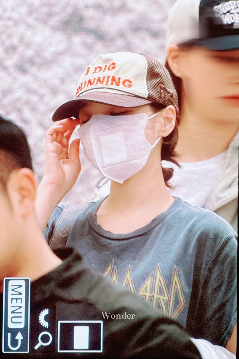 250727

졸려😴

#르세라핌 #LESSERAFIM #LE_SSERAFIM 
#김채원  #KIMCHAEWON