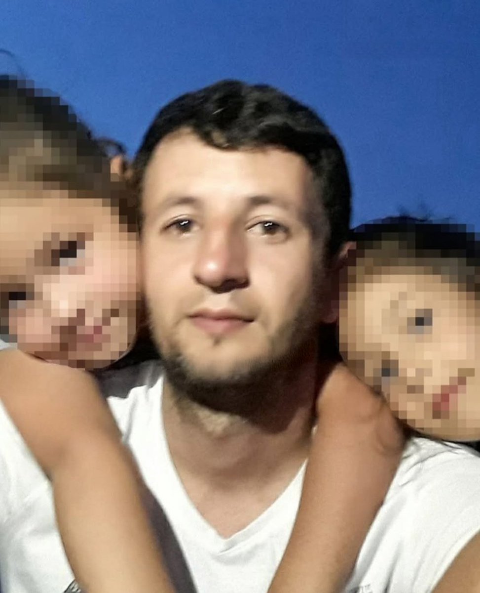 Bursa’daki yangına müdahale ederken kalp krizi geçirerek şehit düşen itfaiye eri Ramazan Şaşkın’ın, o yangına kırık ayağıyla gittiğini biliyor musunuz?

Vatan sevgisini canından üstün tutarak ölümün içine yürüyenlere rahmet olsun.