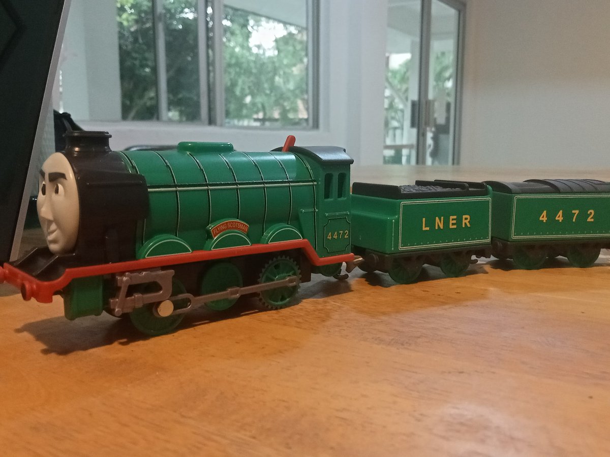 A1_Pacific's tweet photo. Gordon's smug ahh brother

(I love him very much) https://t.co/9eHMKWmtPE