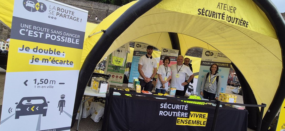 Départ de Brest du <a href="/LeTourFemmes/">Le Tour de France Femmes avec Zwift</a> pour une arrivée à Quimper.
Le stand <a href="/RoutePlusSure/">Sécurité routière</a> de la coordination <a href="/Prefet29/">Préfet du Finistère</a> est déjà plein dès l'ouverture. Venez jusqu'au départ de la  course vous informer.