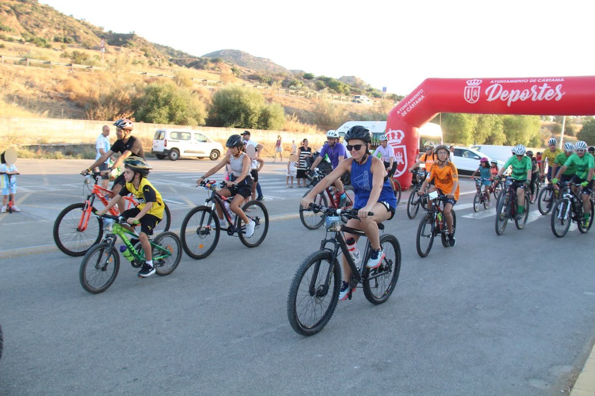 Ayto_Cartama's tweet image. 🚵♀️🚵🌜La XII Ruta Nocturna BTT pone el broche final al programa de actividades estivales Azahar Joven.
#Cártama #verano2025 #deportes