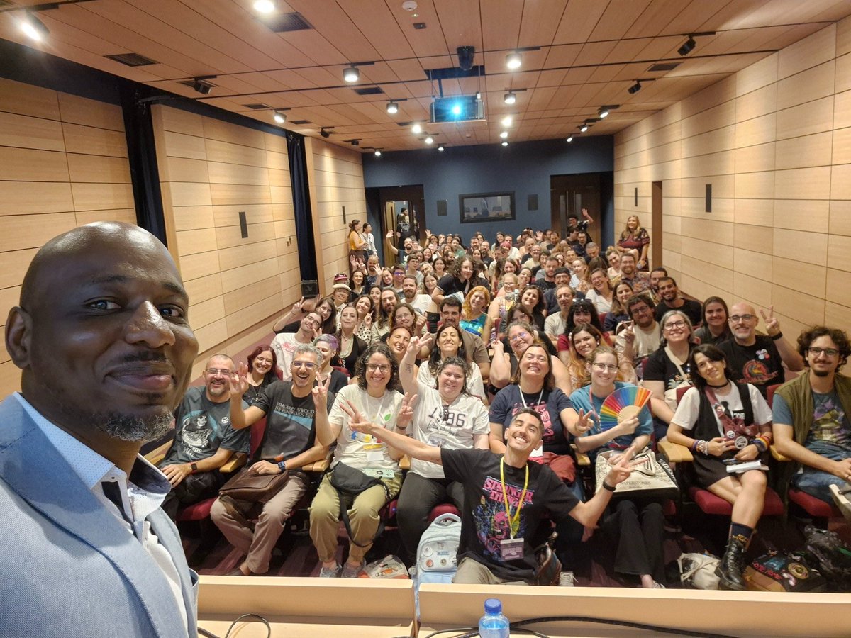 Mangrii's tweet image. Ha pasado solo una semana del @festivalcelsius pero se siente como una eternidad.
