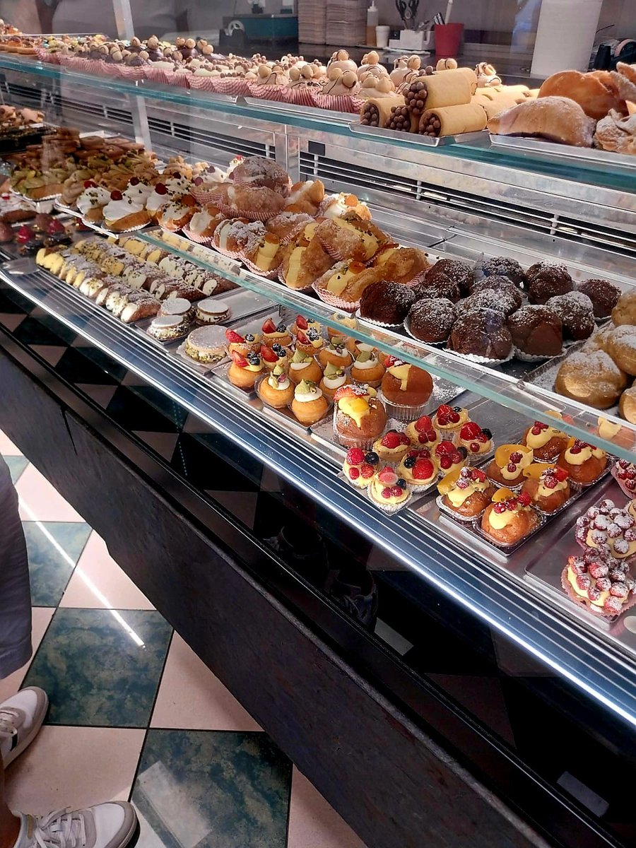 Frances40135051's tweet image. Ho detto si al colesterolo 🍰