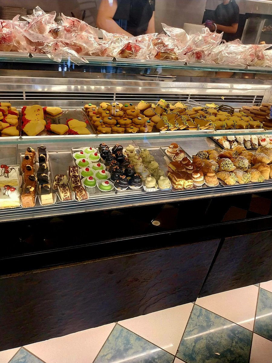 Frances40135051's tweet image. Ho detto si al colesterolo 🍰