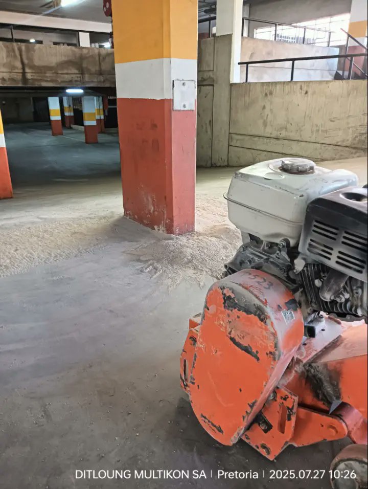 Selwyn_X's tweet image. Just me and the scarrifier today 
Let&apos;s operate 😁🚧
