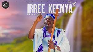 mzeesiraj's tweet photo. 'Keenya', 'Kenia', #Kenya 🇰🇪.
#Galla, #Wakuafi,  #Maasai. 

Videos: #Ethiopia's  🇪🇹 #Oromo- #Gujji(#Guji) traditional song dance.
#Gujji historically related to #Kenya's 🇰🇪 #Orma(#Ormaa) in  #Witu and #Tana Lands.

#Kenya's  🇰🇪 #Masai Mara, and #Gedi ruins: 
Mara was a region(surrounded  by #Galla tribes) in #Abyssinia/#Ethiopia 🇪🇹, inhabited by #Cushites and #Cushitic speakers in 1809.
#Kenya's  🇰🇪 #Gedi ruins, got its  name from 'gede';  females' face ornament of,  #Ethiopia's  🇪🇹 -#Oromo #Gujji (#Guji).

'masai' word in #Gujii song dance?
#Masai Mara Wildebeest and the #Galla people?
#Gedi ruins and  the #Galla people?
#Kenya's 🇰🇪 #Maasai  Culture, Civilizations in #Sumeria and  ancient #Egypt?

@UNESCO, @The_BIEA,  @museumsofkenya, @addisstandard,  @Paul_Muite, @LinusKaikai, @DonaldBKipkorir, @ahmednasirlaw, @AbdikadirMohami, @BillowKerrow.