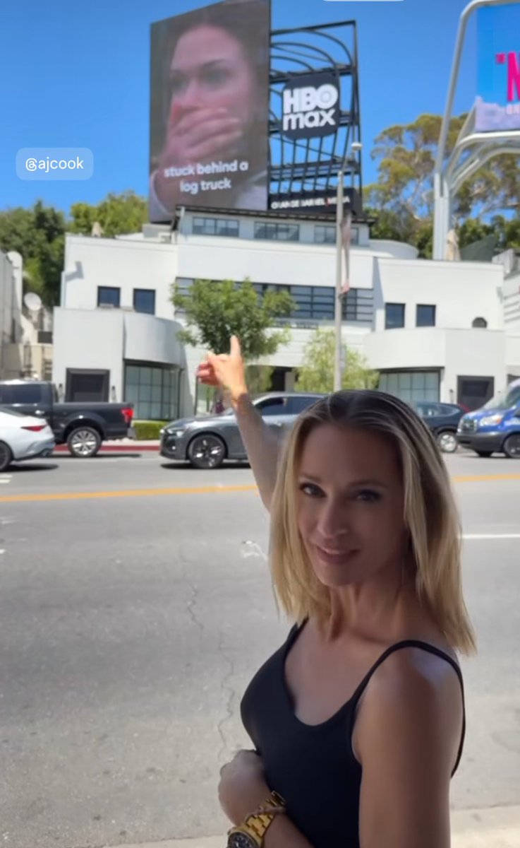 jareauluvs's tweet image. HAPPY FUCKING SUNDAY I AM NOT DOING WELL
