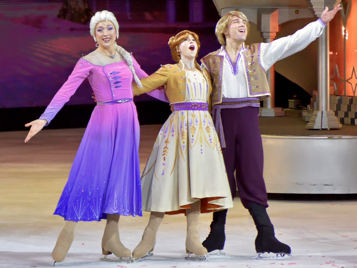 DaisyRapunzel08's tweet image. 東京公演は2回⛸️
初登場のアナ雪2とウィッシュもよかった✨
「ずっとかわらないもの」の空気感、群舞が最高!
次は埼玉公演!!
#DOI2025思い出キャンペーン
#ディズニーオンアイス