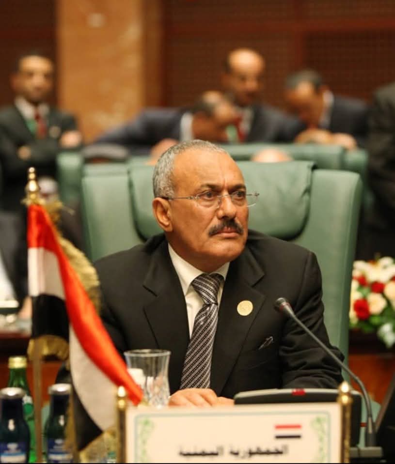 #علي_عبدالله_صالح
كنت ومازلت الرقم الأصعب في تاريخ اليمن
صدرت ملحمة تاريخية وواجهت ببسالة وشجاعة منقطعة النظير
لروحك الطاهرة الف سلام