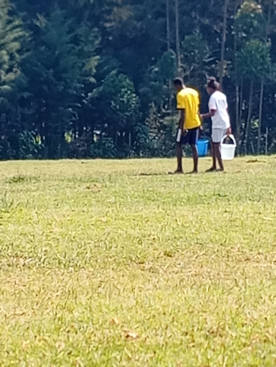 mannupierre_'s tweet image. Love is a beautiful thing.😂 Inabamba hii.