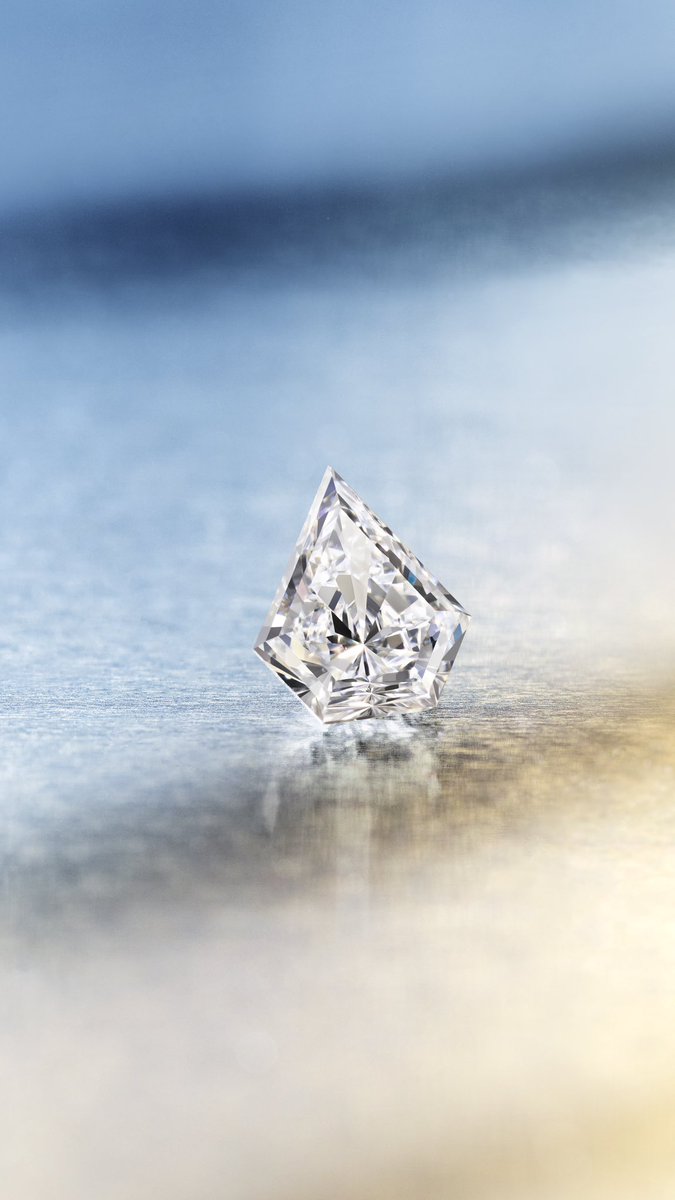 Vogue Thailand (@voguethailand) on Twitter photo #VogueBijoux FRED เผยสร้อยข้อมือ Force 10 ดีไซน์ใหม่ด้วยเพชร ‘FRED HERO CUT‘
เมซง <a href="/FREDjewelry/">FRED Paris</a> สานต่อจิตวิญญาณแห่งการก้าวข้ามขีดจำกัดของสร้อยข้อมือ Force 10 ด้วยการเผยโฉมใหม่ของบักเคิลที่ถูกรังสรรค์ด้วยเพชร ‘FRED Hero Cut‘ สะท้อนความหรูหราและเปล่งประกายมากยิ่งขึ้น #VogueBijoux FRED เผยสร้อยข้อมือ Force 10 ดีไซน์ใหม่ด้วยเพชร ‘FRED HERO CUT‘
เมซง <a href="/FREDjewelry/">FRED Paris</a> สานต่อจิตวิญญาณแห่งการก้าวข้ามขีดจำกัดของสร้อยข้อมือ Force 10 ด้วยการเผยโฉมใหม่ของบักเคิลที่ถูกรังสรรค์ด้วยเพชร ‘FRED Hero Cut‘ สะท้อนความหรูหราและเปล่งประกายมากยิ่งขึ้น