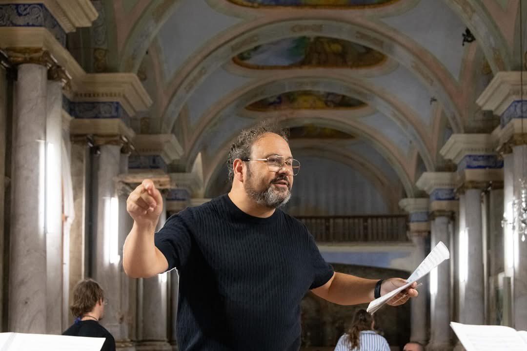 MarcoeLeonDeOro's tweet photo. ✨Hermosos días en @EarlyMusMorella, rodeado de historia, arte y emoción, dirigiendo a la AVCdM con la sublime música de Palestrina. Un privilegio dar vida a estas joyas renacentistas en un entorno tan inspirador. 🎶💫 #EarlyMusicMorella #Palestrina #MúsicaAntigua #AVCDM https://t.co/syF36imyn2