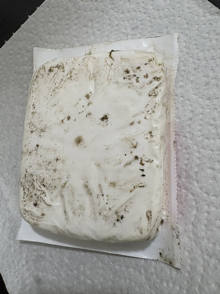 garivrm's tweet photo. In sealed Bag of Blinkit this is the level of product quality and hygiene maintained!
@letsblinkit @deepigoyal https://t.co/72Sifv435b