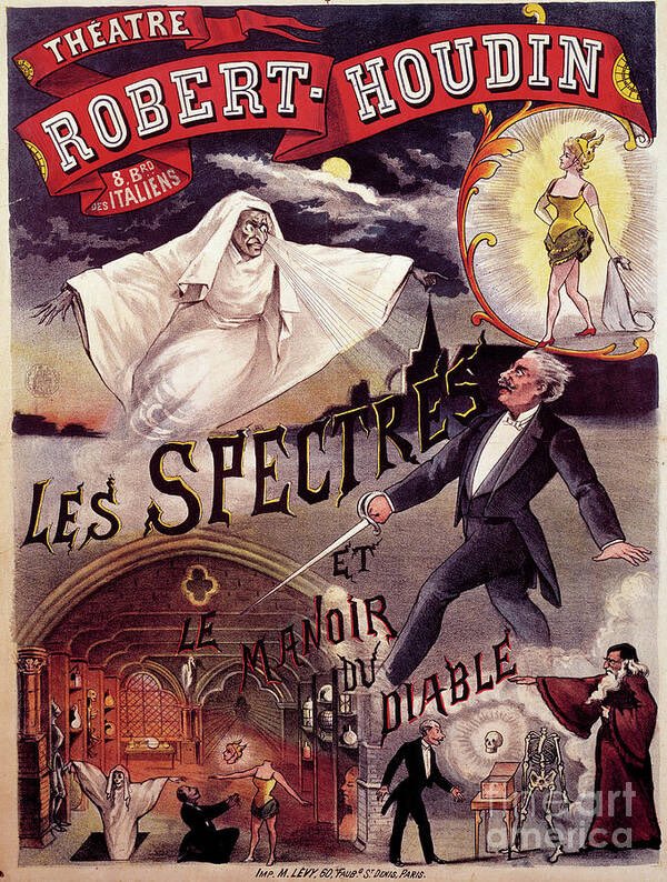 I don’t really have room for more pictures…and yet 😍 #art #film #horror