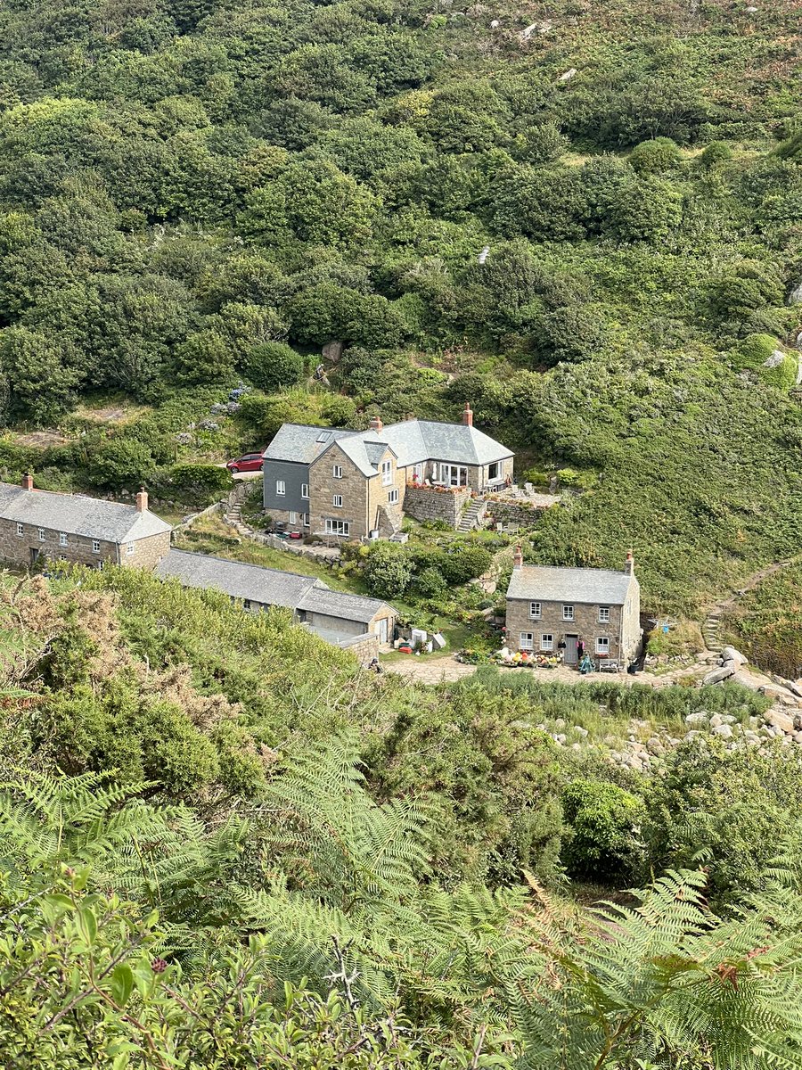 BackInTheBurg's tweet image. We made it😅…St. Ives🥾🥾🥾Penzance🇬🇧. Nearly, 50 miles in 5 days. Experience of a lifetime, and the Lord blessed us with incredible weather, amazing sights and sounds, and wonderful community with lifelong friends along the way🙏. Stay active my friends #SouthwestCoastPath #UK