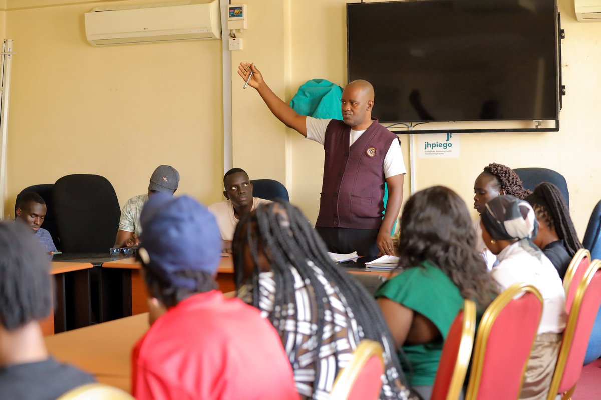 rukie_yusuf's tweet image. This is Buhinga Regional Referral hospital in fortportal,it&apos;s a one stop hospital which handles almost all health and medical cases.
It serves 9 district and 10 local governments in Rwenzori with more professional workers and digital medical equipments.#GoldenPosts @MinofHealthUG