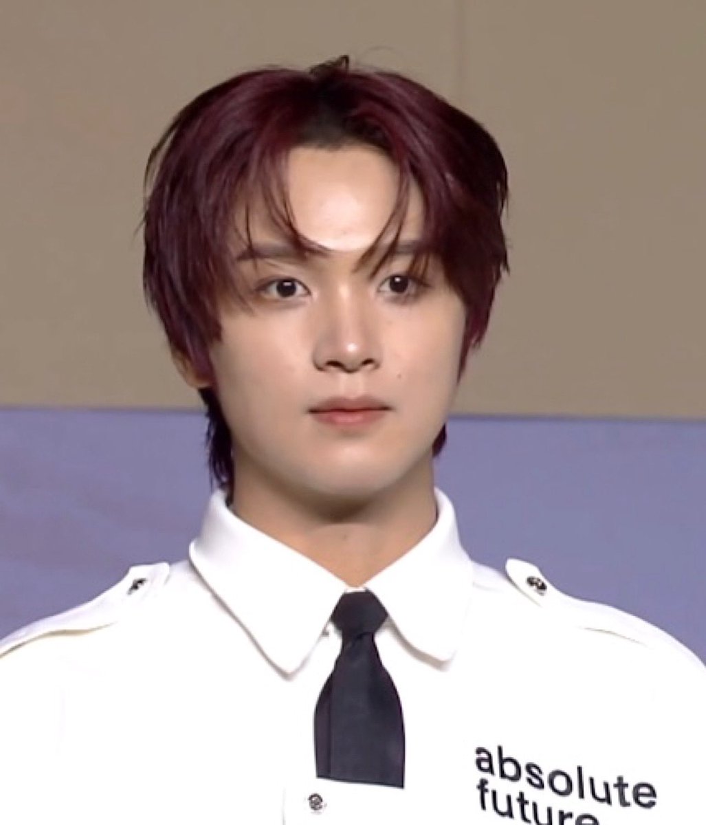 haechmfal's tweet image. what a beautiful face i need to stare at it all day