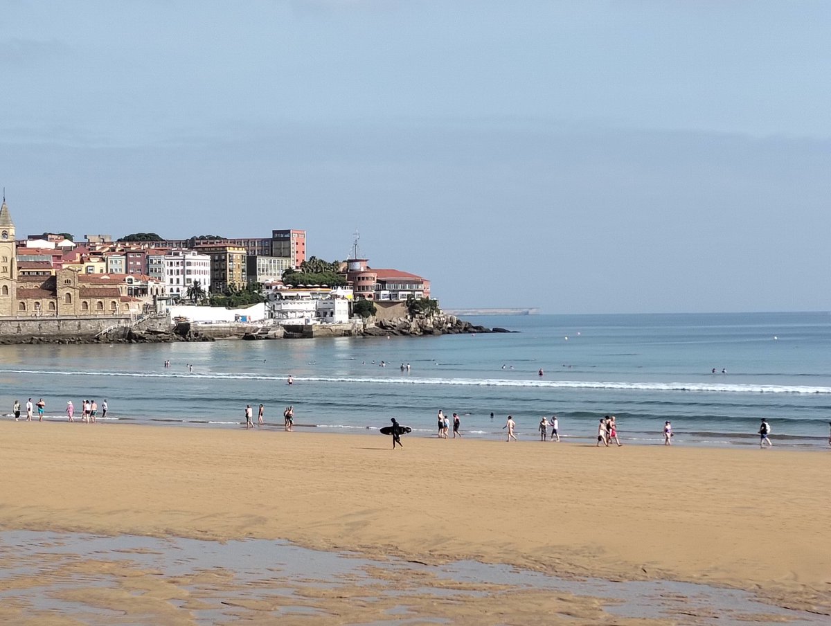 atrapas2828's tweet image. Pues iba a ir a misa, pero es que la playa me confunde