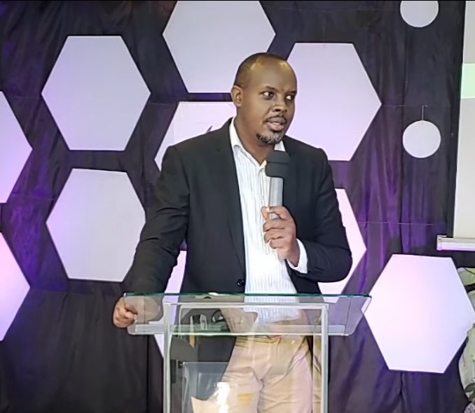 PRAYER IS NOT A LUXURY ESPECIALLY IF YOU ARE LIVING IN A COUNTRY LIKE UGANDA 🇺🇬  Pr. Tom Amanya

#SundayService