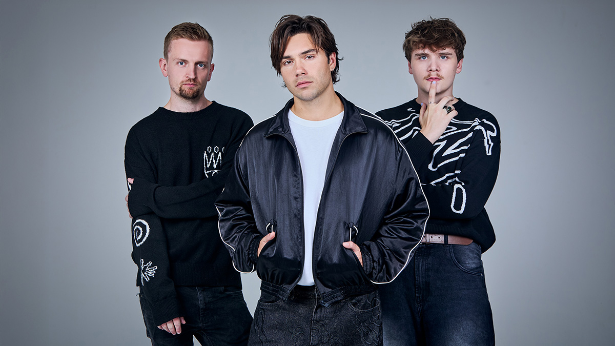Ent_Focus's tweet image. George Shelley unveils new band Lightlines – listen to debut single ‘Wasted’ entertainment-focus.com/jj9i #GeorgeShelley #Lightlines