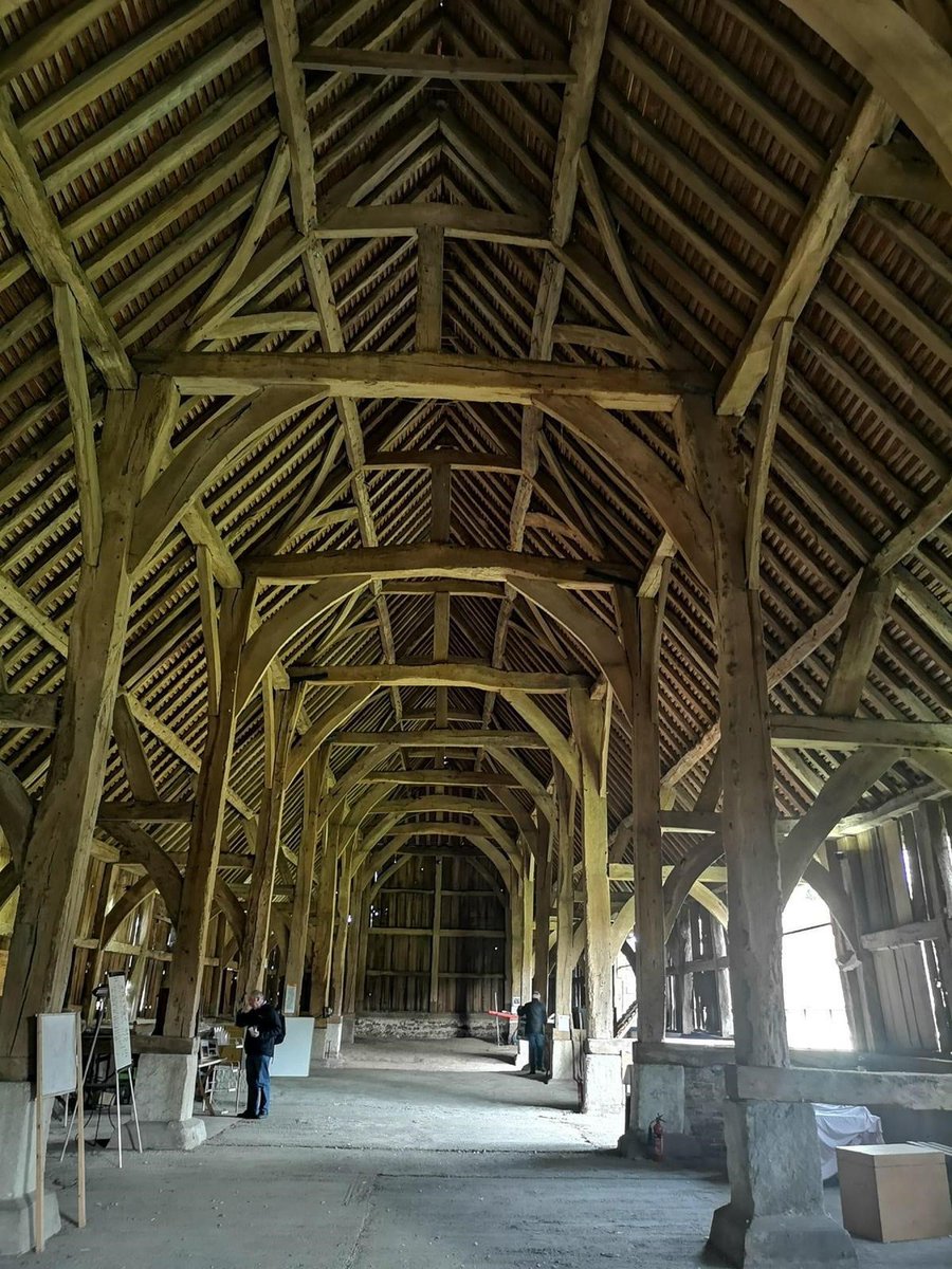 The architectural jewel in the crown of the Colne Valley Regional Park is #Harmondsworth Great Barn. This glorious mediaeval building was described by Sir John Betjeman as 'the Cathedral of Middlesex'. Open TODAY Sunday 27th July Do visit <a href="/BetjemanSociety/">Betjeman Society</a>
english-heritage.org.uk/visit/places/h…