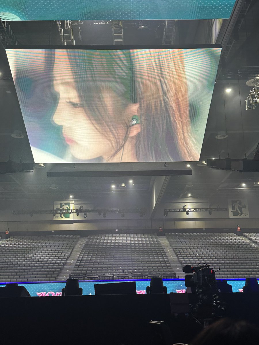 6xx6hc's tweet image. 입장햇어요