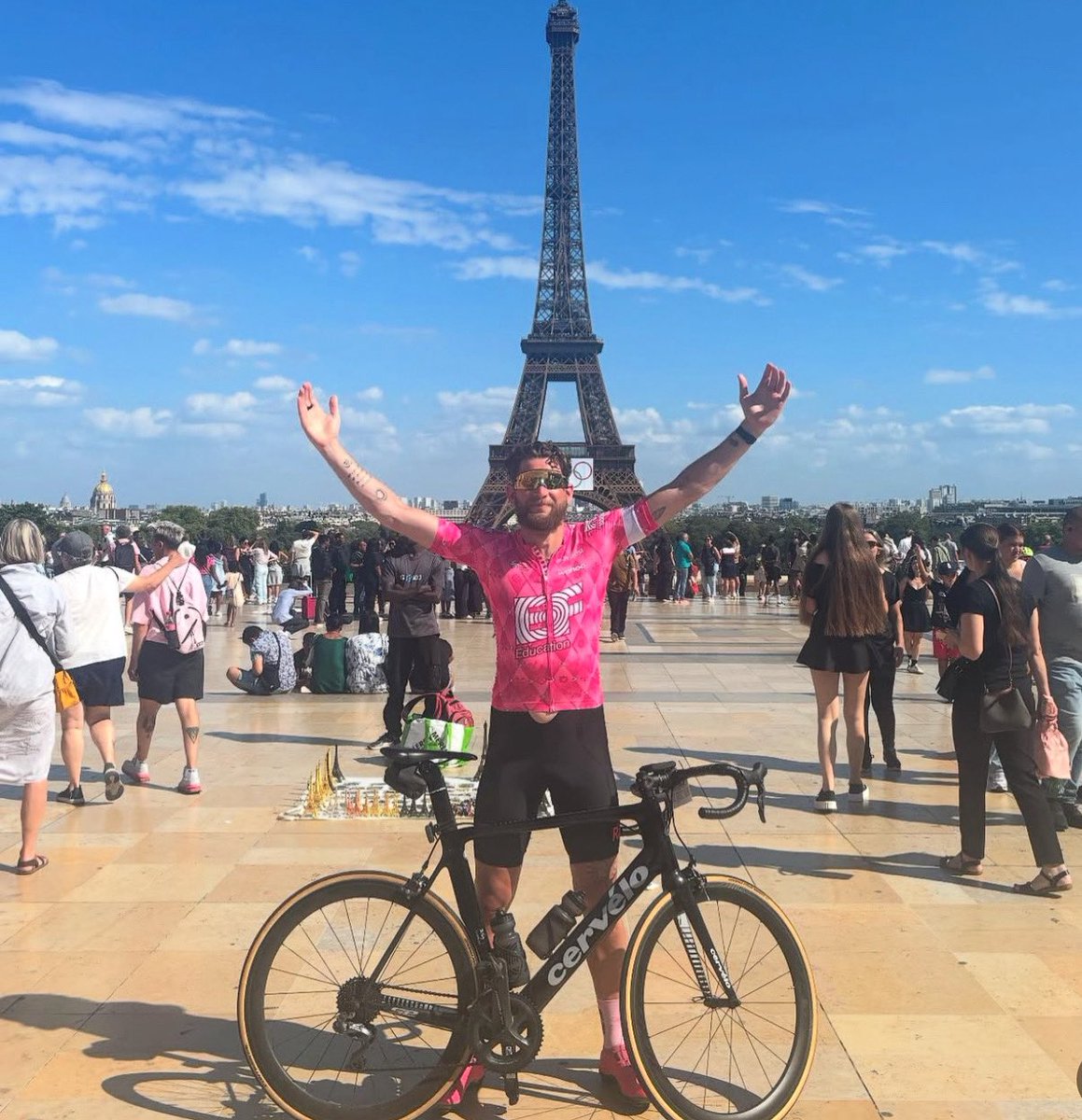 BSLBPodcast's tweet image. π An incredible achievement as Jordan completed his London to Paris cycle π² yesterday. An incredible 540km in 4 days.
He is raising money for @leukaemiacareuk a charity very close to his heart. Any amount you can give is hugely appreciated π
π dal2pjul25.enthuse.com/pf/jordan-halfβ¦
#LCFC